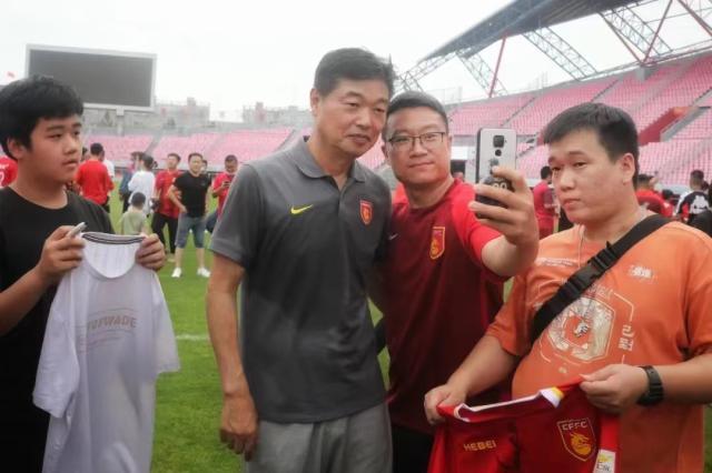 虎扑体育-金钟夫畅谈保级期待“新张威”：后面继续押宝年轻人